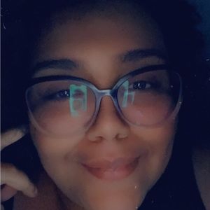 Meet your Posher, Lexi